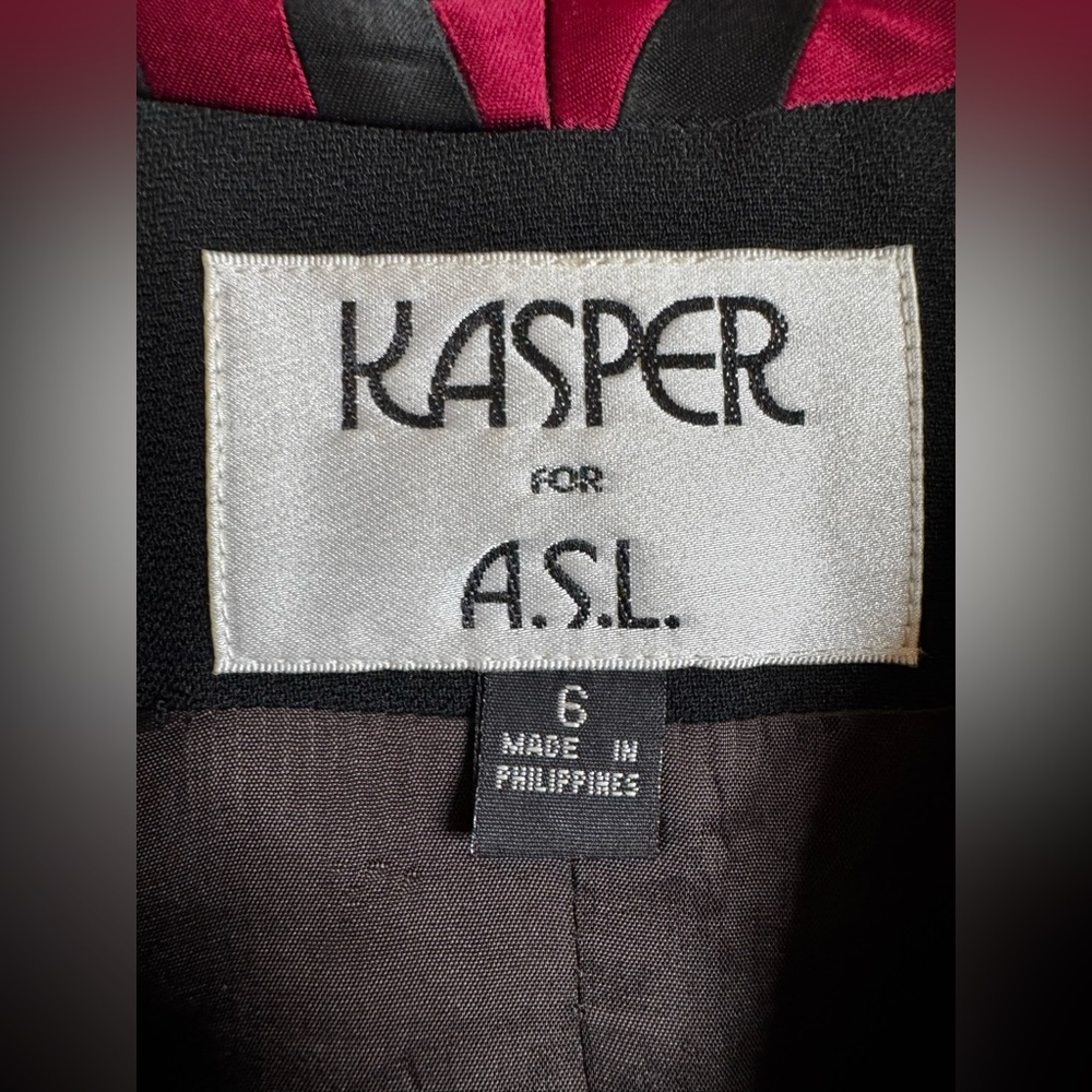#385-Vintage Kasper Women's Black Blazer w/Burgundy Stripes Beautiful Condition - Picture 5 of 6
